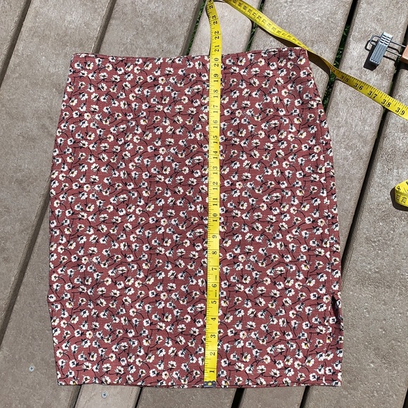 Loft floral pencil skirt - Picture 8 of 10